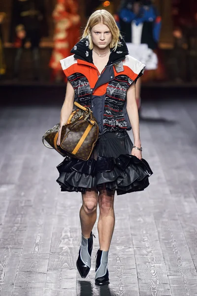 Look 1